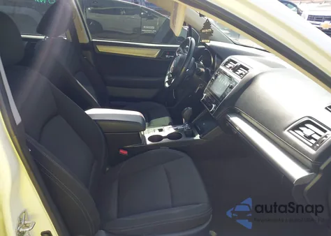 2018 Subaru Legacy 2.5I Premium z USA, uszkodzony, nr VIN 4S3BNAD60J3016276